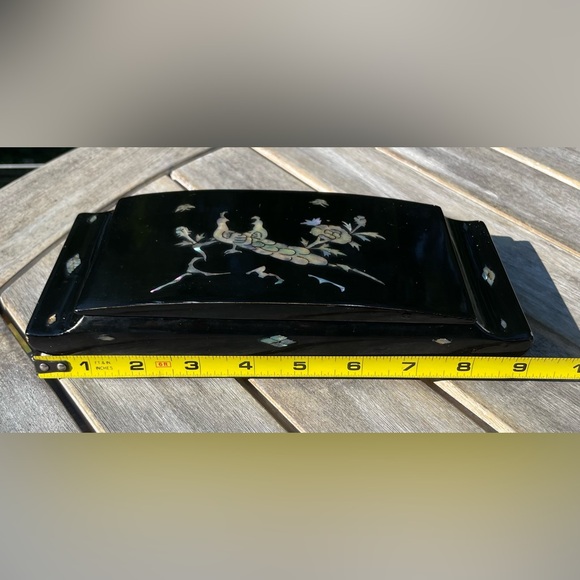 1950s Chinoiserie Black Lacquer Mother of Pearl Cigarette Tobacco Box Ashtray - Picture 4 of 5